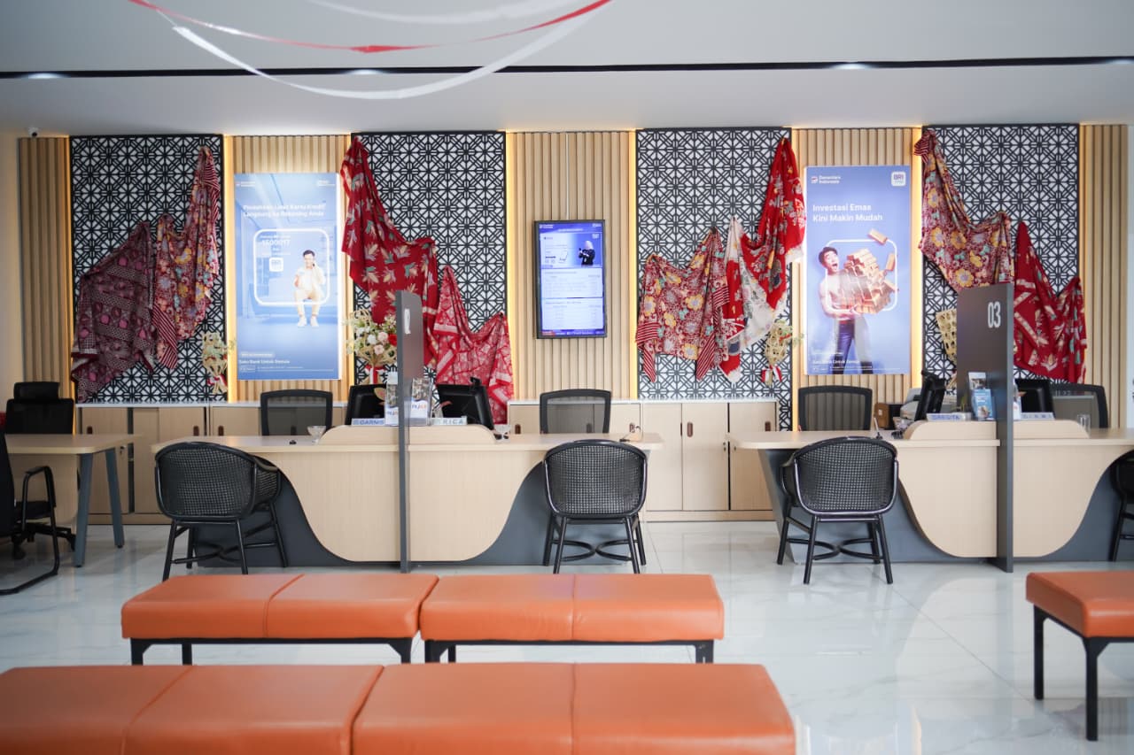 BRI Region 9 Bandung Hias Kantor dengan Nuansa Merah Putih dari Bahan Daur Ulang, BO Majalengka Jadi yang Terbaik