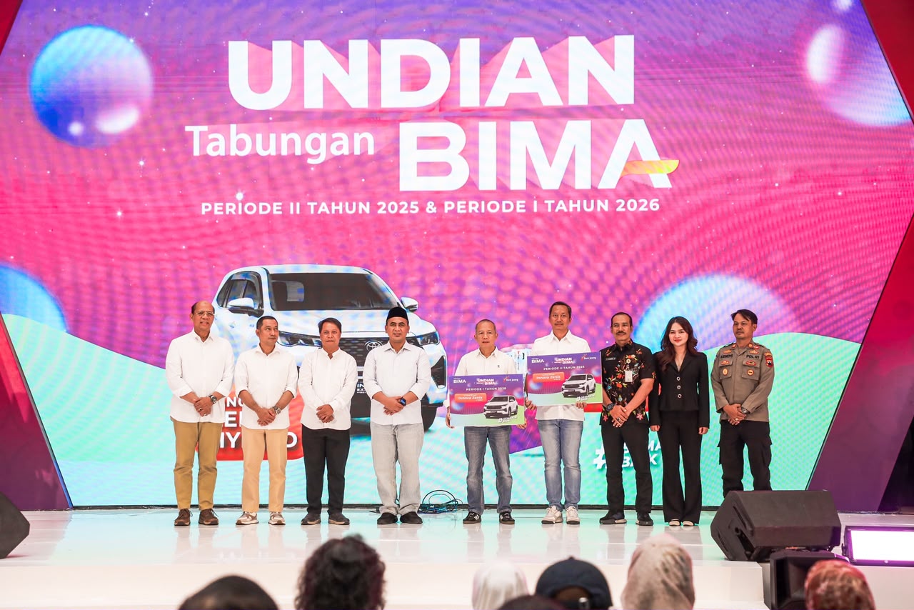 542 Nasabah Bank Jateng Menang Undian Tabungan Bima, Grand Prize Innova Zenix Hybrid untuk Dua Pemenang dari Slawi dan Demak