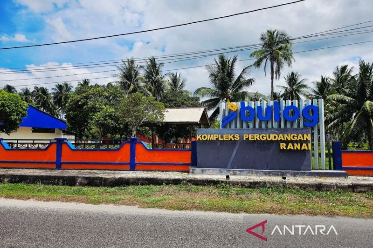 Bulog Natuna Gelontorkan Rp 1,5 Miliar Renovasi Dua Gudang Berusia 44 Tahun di Sedanau dan Ranai
