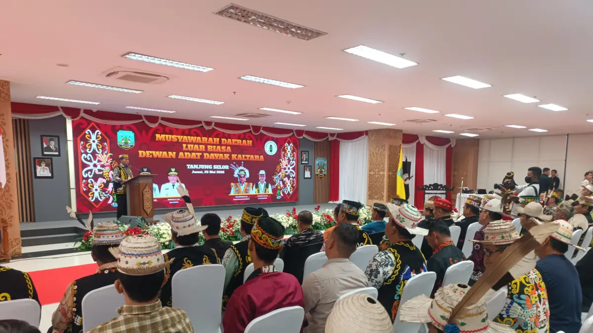 Gubernur Kaltara Zainal Arifin Paliwang Dorong Kolaborasi Dewan Adat Dayak dan Pemda untuk Kembangkan Ekonomi Berbasis Budaya