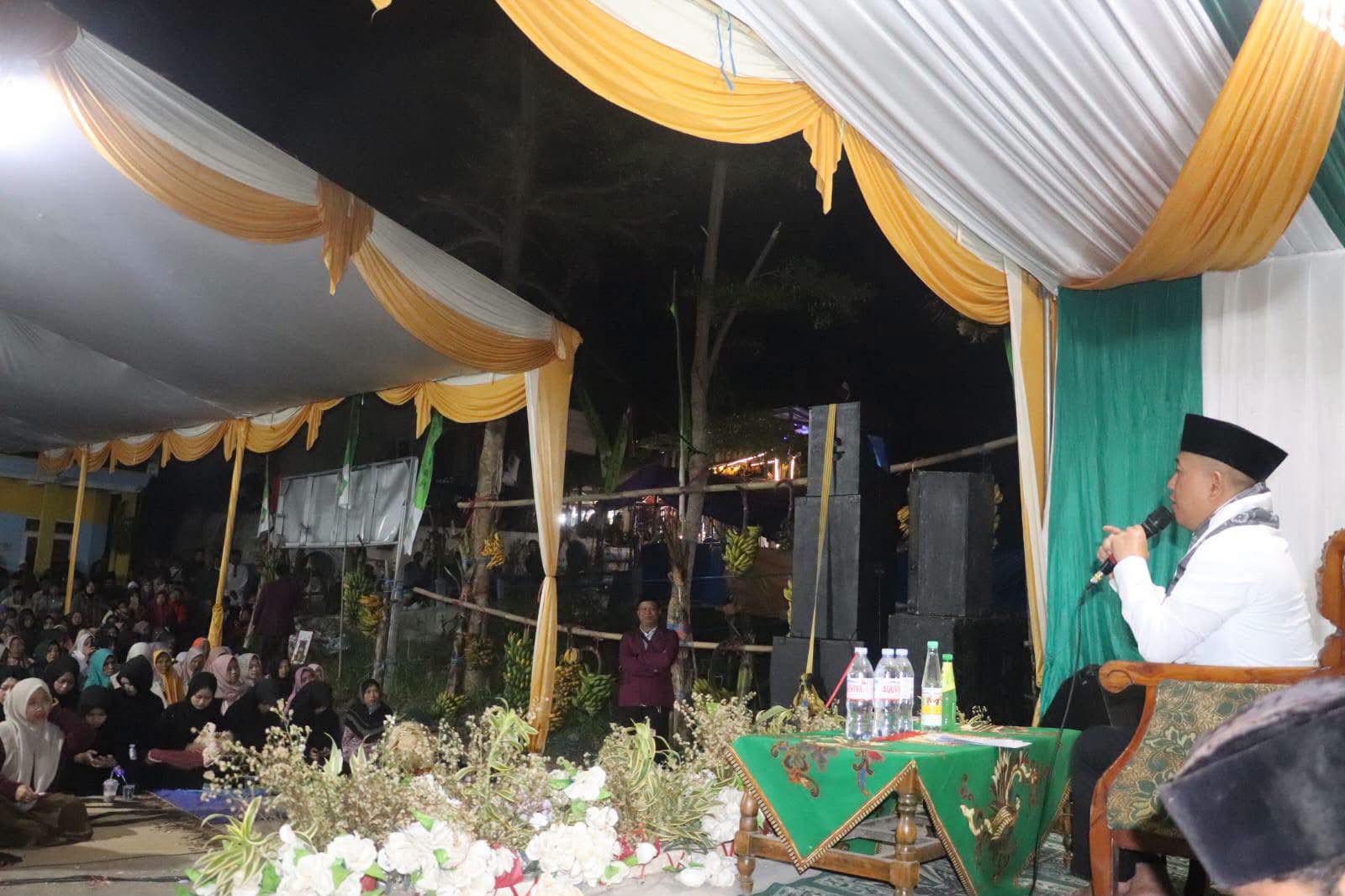 Wabup Sukabumi Andreas Hadiri Haflah Akhirussanah Ponpes Alqirom Asysyamsiah, Santri Diminta Jaga Semangat Belajar