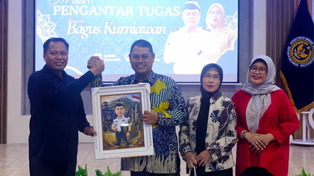 Malam Pengantar Tugas Kadivpas Sulteng Bagus Kurniawan Digelar di Lapas Palu, Kanwil Kemenkum Beri Penghormatan