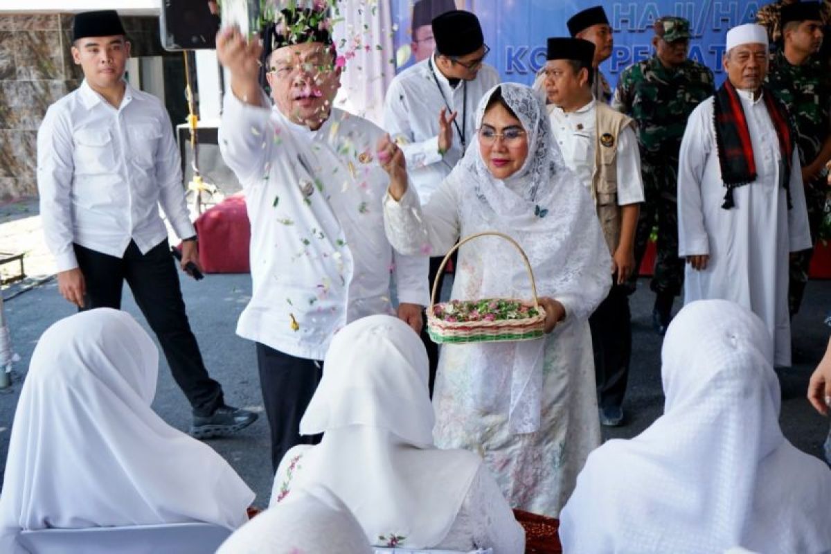 Wali Kota Pematangsiantar Hadiri Tepung Tawar Jamaah Haji, Muncul Usulan Bangun Miniatur Ka'bah untuk Manasik