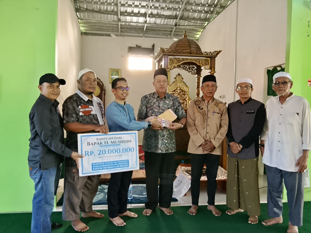 Gubernur Kalsel H Muhidin Salurkan Dana Pribadi Rp20 Juta untuk Pembangunan Masjid Jami' Asy-Syifa Sungai Andai Banjarmasin