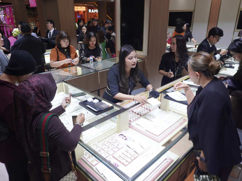 The Palace Jeweler Buka Gerai Baru di Level 21 Mall Bali, Diskon Emas hingga 50 Persen untuk Perayaan