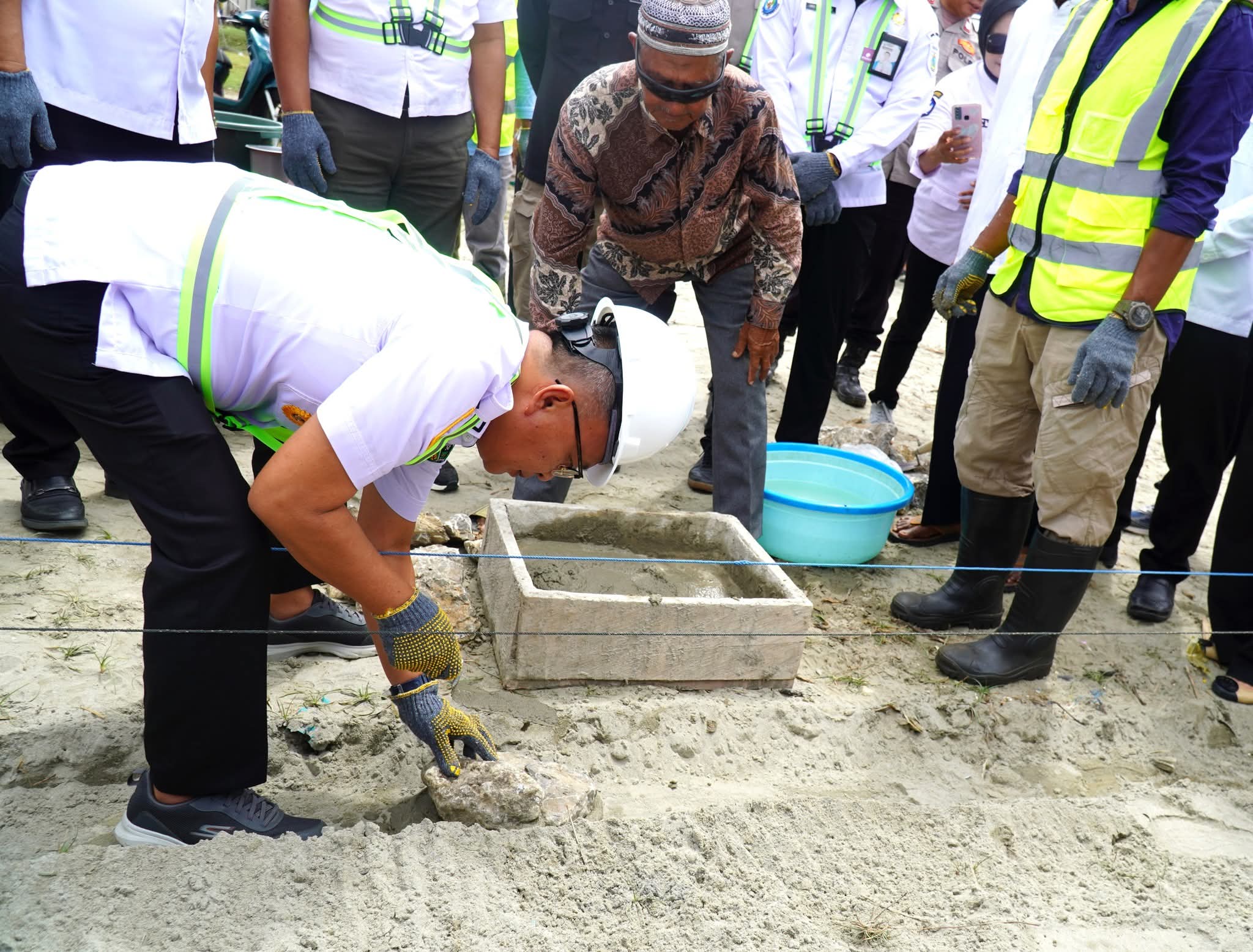 Kampung Nelayan Merah Putih Resmi Dibangun di Muara Sampara Konawe, Wabup Sebut Desa Harus Jemput Program Pusat