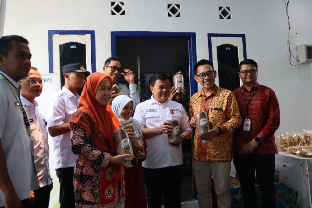 PNM Jambi Beri Mobil Pengolah Sampah dan Pendampingan Jamur ke 150 Nasabah Mekaar di Legok