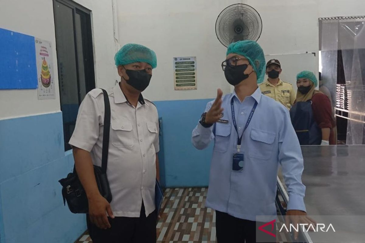 Kanwil KemenHAM Kalteng Awasi Pemenuhan Gizi Anak di Pontianak, Tinjau Langsung Dapur SPPG