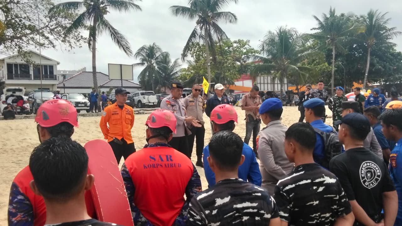 Tim Gabungan Cari Bocah Tenggelam di Pantai Kemala Balikpapan, Brimob Kaltim Kerahkan Tim Respons Bencana