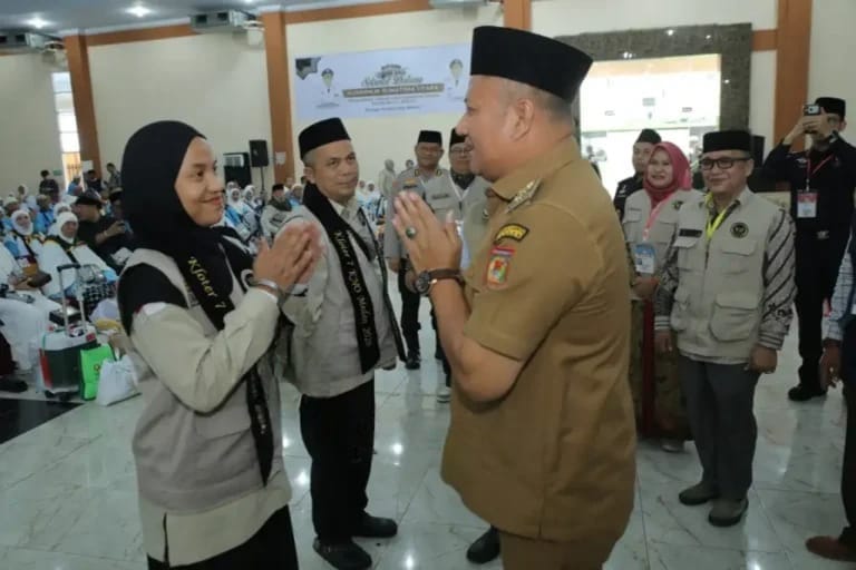 Wakil Bupati Asahan Sambut 234 Jamaah Haji Kloter 7 di Asrama Haji Medan, Satu Orang Masih Dirawat di Tanah Suci