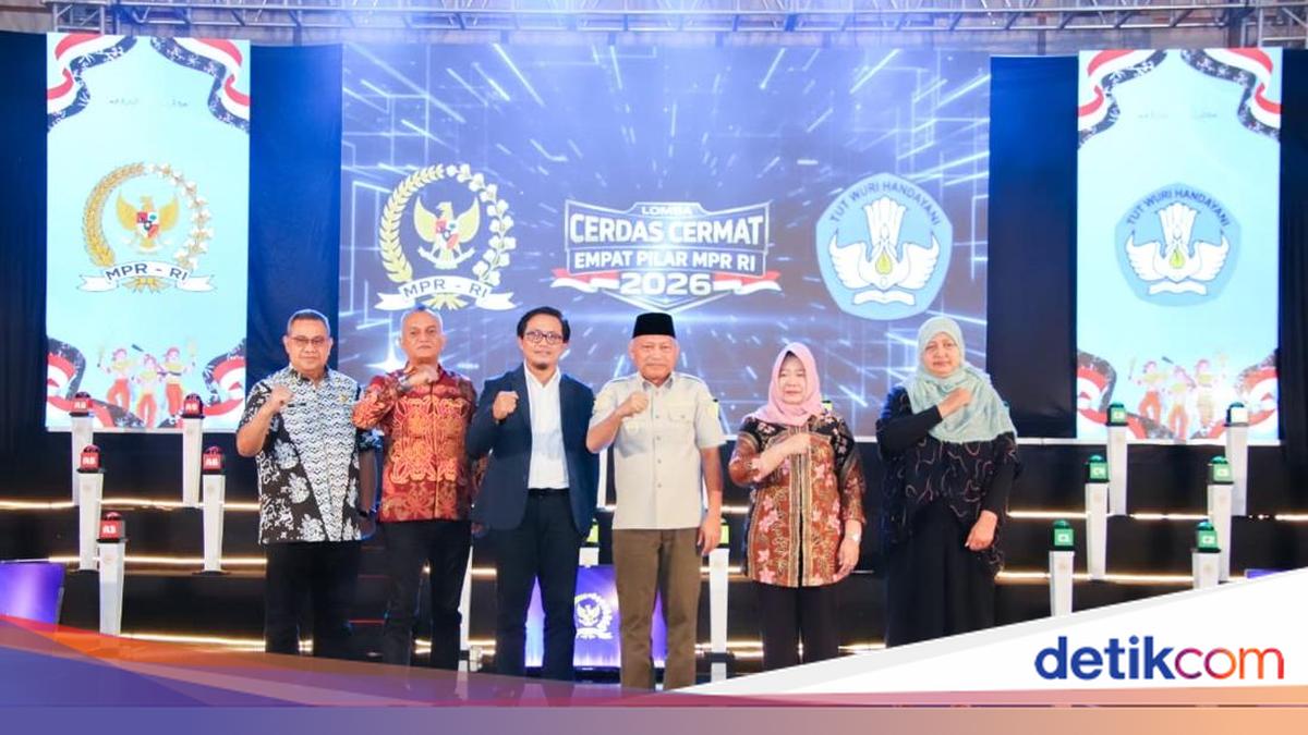 Pelajar Pulau Taliabu Tempuh Perjalanan Laut 2 Hari Demi Ikut LCC Empat Pilar Wagub Malut Beri Apresiasi