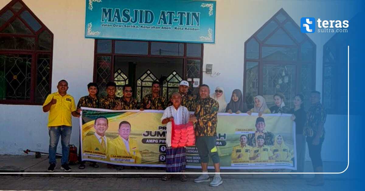 AMPG Sultra Bersihkan Masjid dan Bagikan Nasi Dos ke Warga Kendari, Program Jumat Berkah Digagas