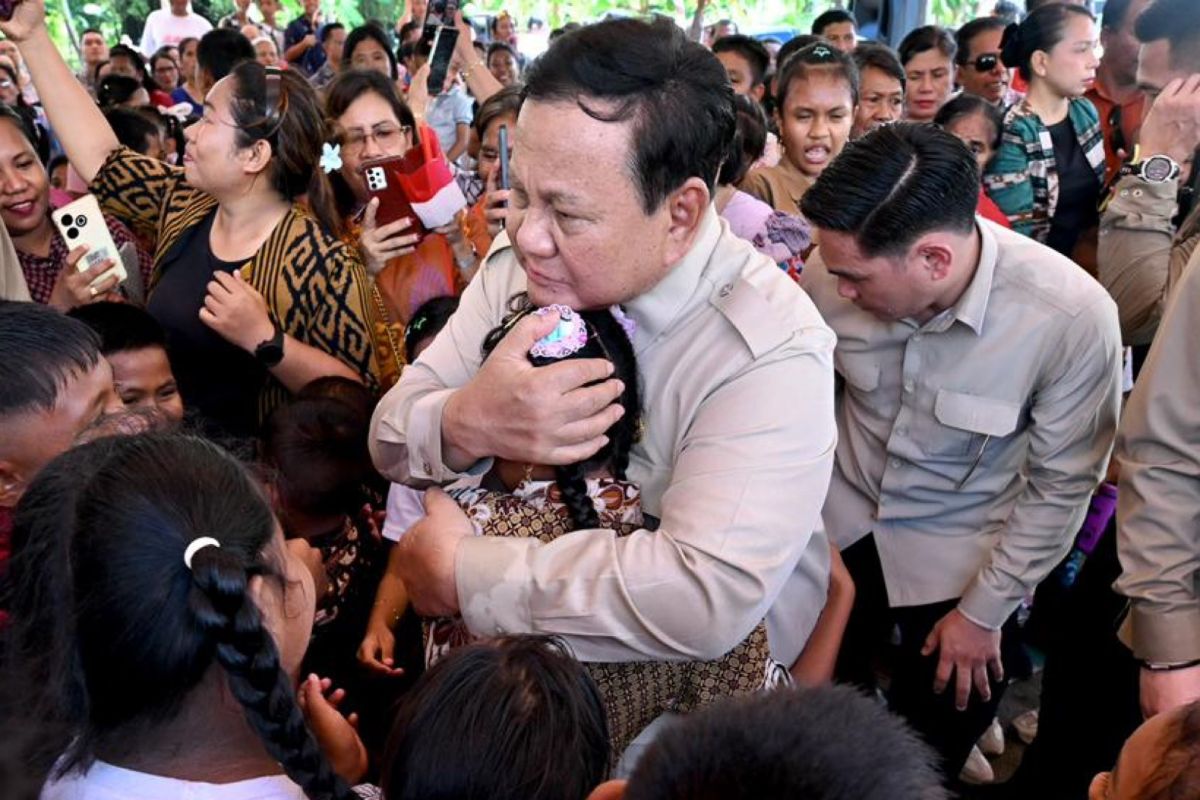 Presiden Prabowo Bagikan Kapal 15 GT dan Starlink untuk Warga Miangas Kepulauan Talaud
