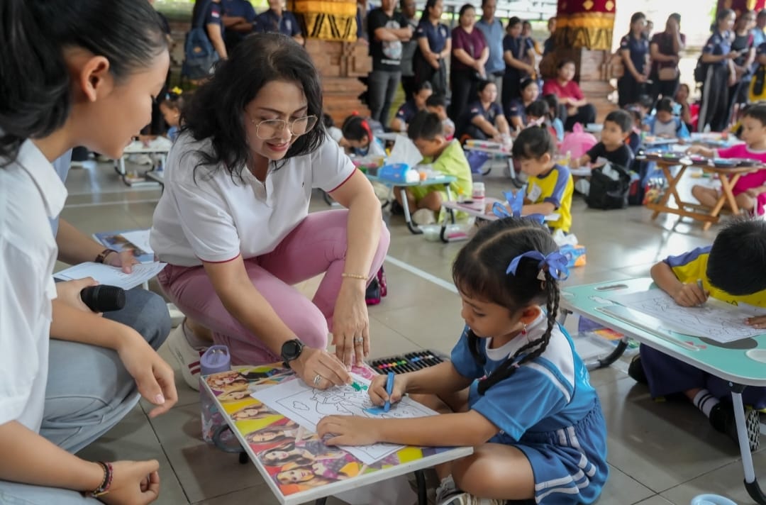 Bunda PAUD Badung Dorong Kreativitas 64 Anak TK Lewat Lomba Mewarnai dan Kolase di Abiansemal