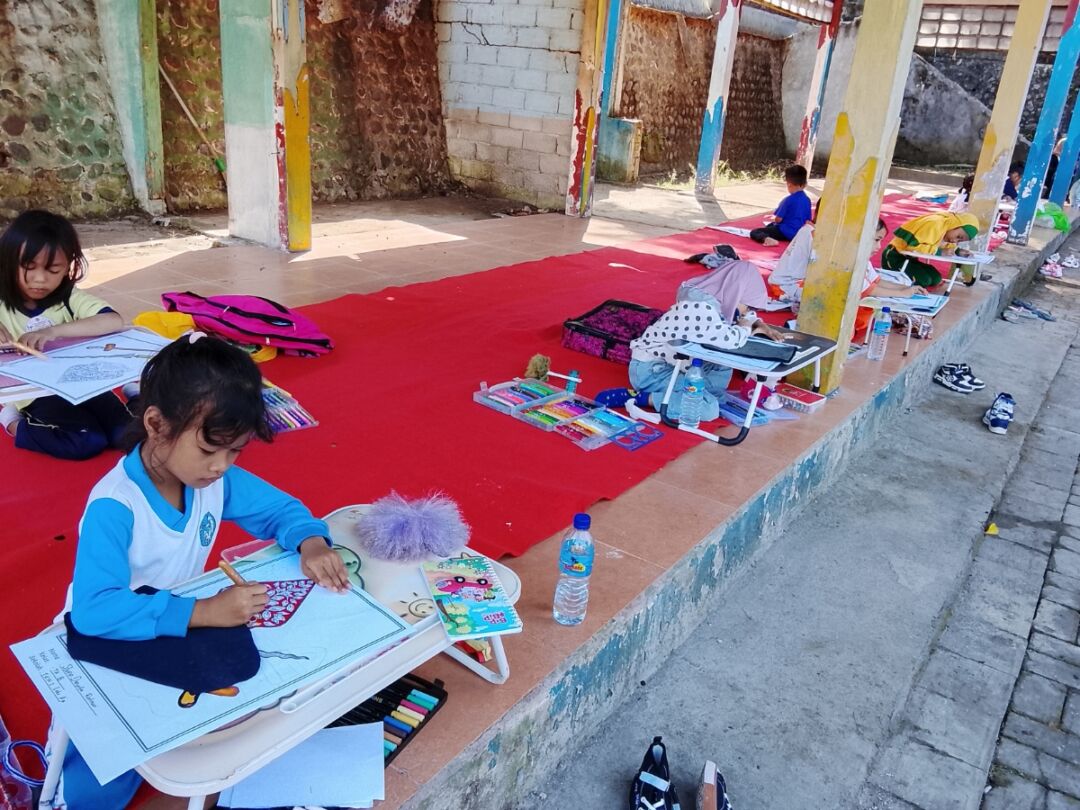 Majelis Adat Sasak Gelar Lomba Mewarnai Keris Lombok untuk 50 Anak TK dan SD di Mataram