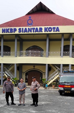 Sat Binmas Polres Pematangsiantar Sambangi Tokoh Agama Kristen dan Buddha, Bahas Kerukunan Jelang Pilkada