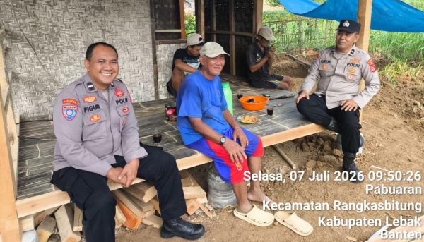 Polsek Rangkasbitung Polres Lebak Patroli Dialogis ke Kampung Pulo, Warga Diingatkan Manfaat Call Center 110