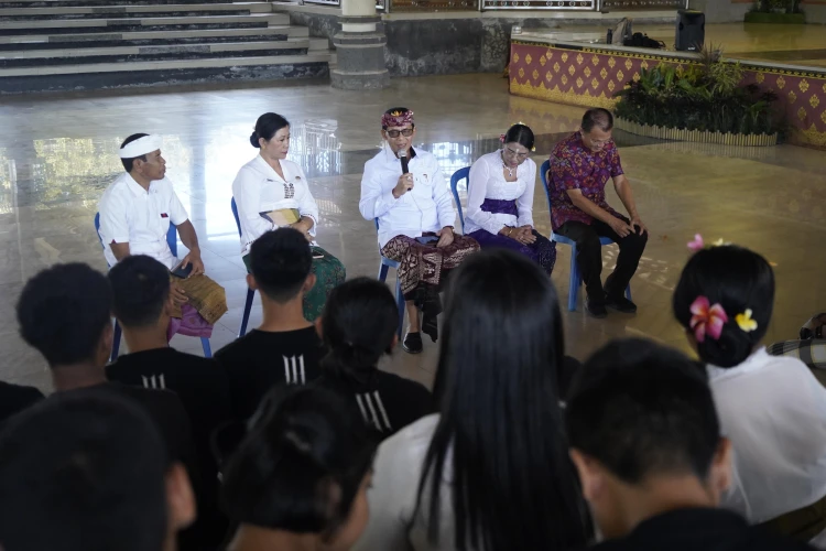 Bupati Klungkung Beri Motivasi ke Kontingen Lomba Senam dan Paduan Suara Jelang HKG PKK Provinsi Bali 2026