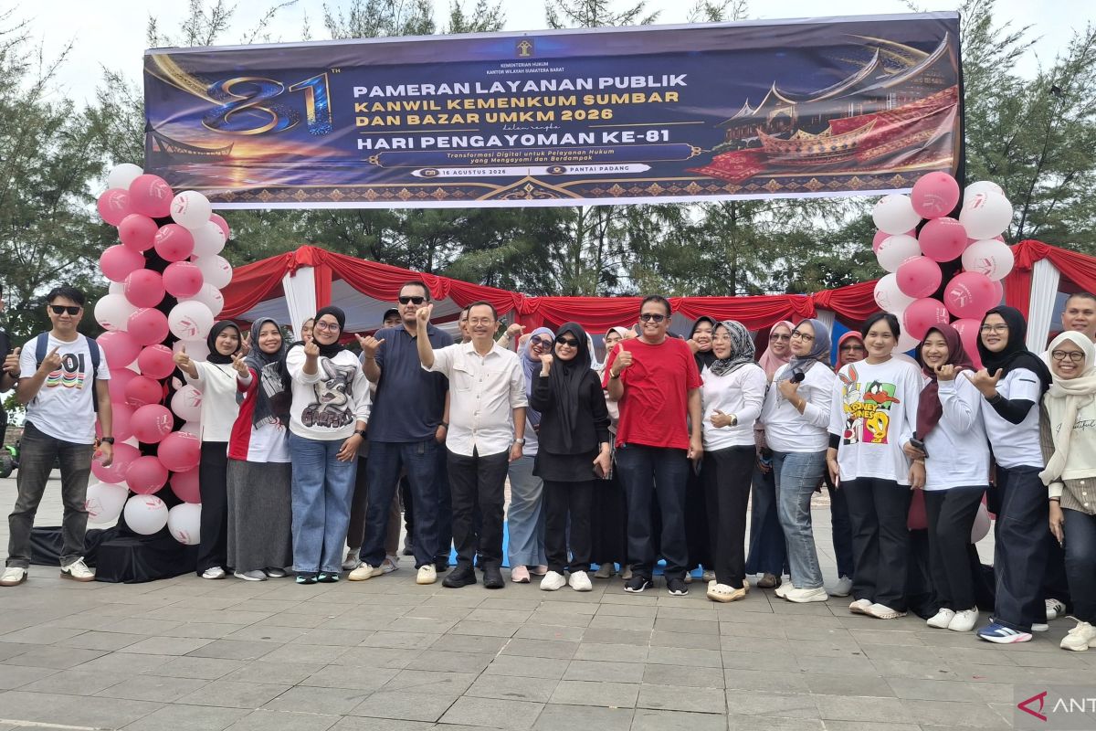 Kemenkum Sumbar Buka Layanan Gratis di Pantai Padang, Warga Bisa Daftar Merek dan Paten Sekaligus Belanja UMKM