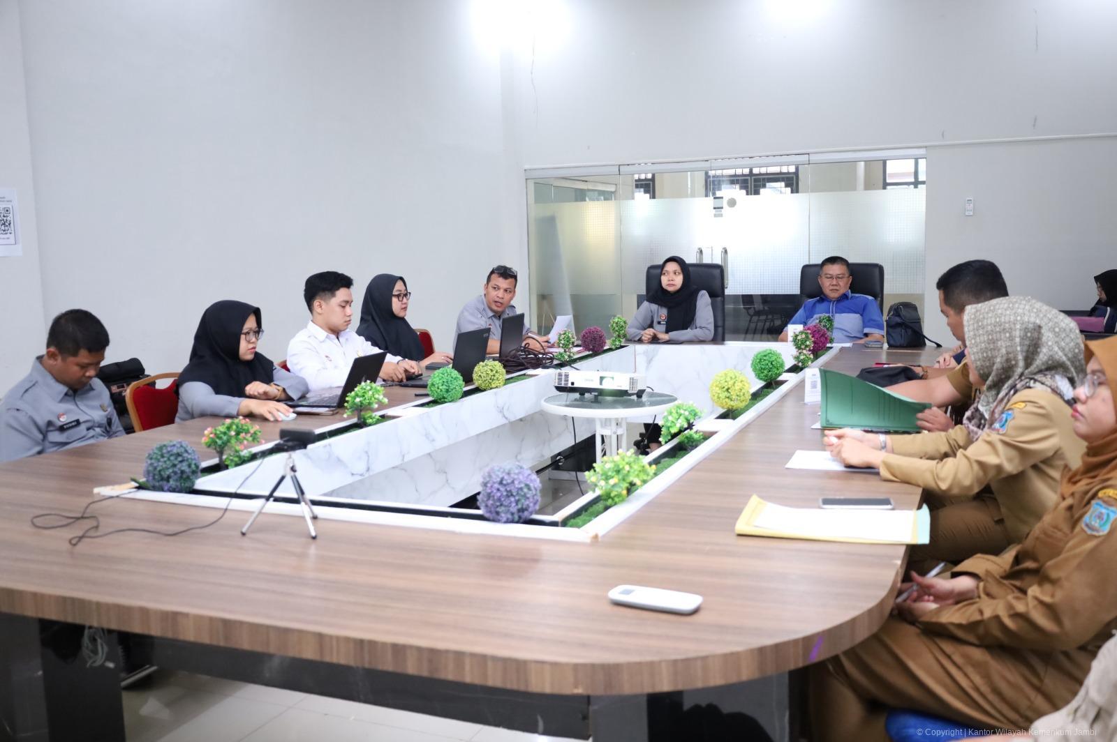Kanwil Kemenkum Jambi Harmonisasi Tiga Rancangan Perda dan Perbup Tanjab Barat, Termasuk Gaji Direksi BUMD