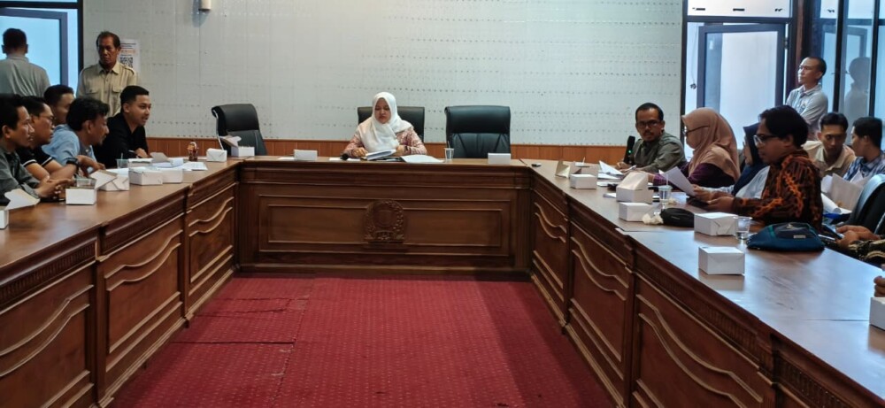 DPRD Cirebon Beri Waktu Sebulan untuk Riksus Pemerintahan Desa Hulubanteng, Teguran Kuwu Berujung Rekomendasi Pemberhentian Sementara