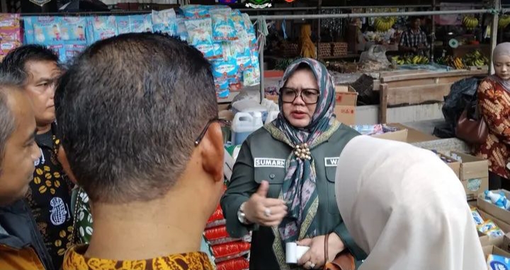 Harga Bahan Pokok di Muara Enin Terpantau Stabil Jelang Idul Adha, Wabup Sumarni Turun Langsung ke Pasar Inpres dan Pasar Tradisional