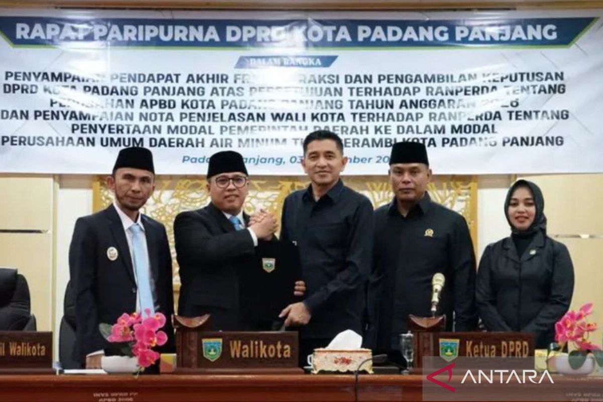 DPRD Padang Panjang Setujui Perubahan APBD 2026, Fraksi Persoalkan Target PAD dan Penggunaan SiLPA Rp 39 Miliar
