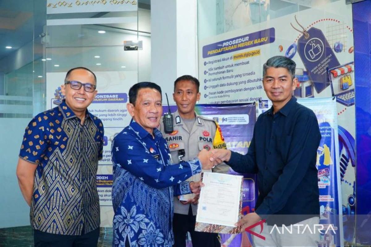 Kanwil Kemenkum Sulsel Catat 236 Lagu dan Musik di Hari Pertama Extra Day Service