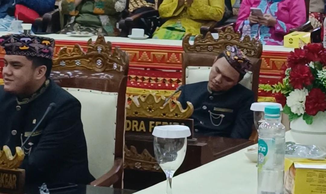 Anggota DPRD Bandar Lampung Tertidur Saat Gubernur Berpidato di Paripurna HUT ke-344, Kursi Kosong Juga Jadi Sorotan