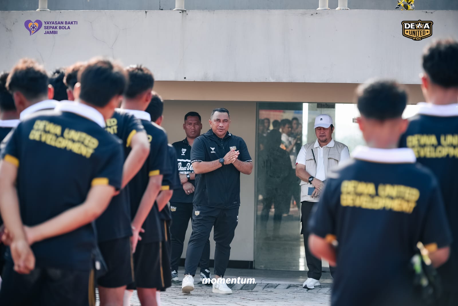 Seleksi EPA Dewa United di Stadion Swarna Bhumi Jambi: Coach Firman Utina Temukan Banyak Talenta Potensial