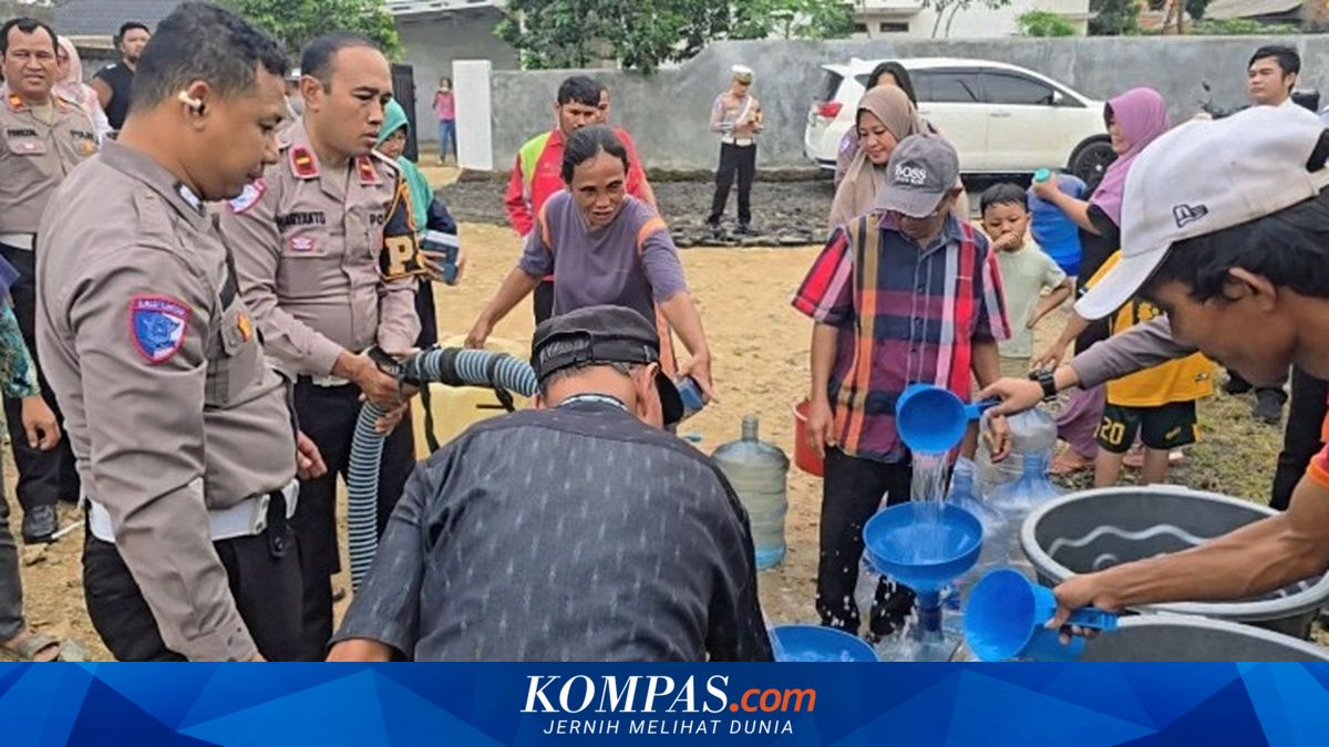 Warga Pesawaran Mulai Krisis Air Bersih, Polda Lampung Kirim 16.000 Liter Bantuan ke Dua Dusun
