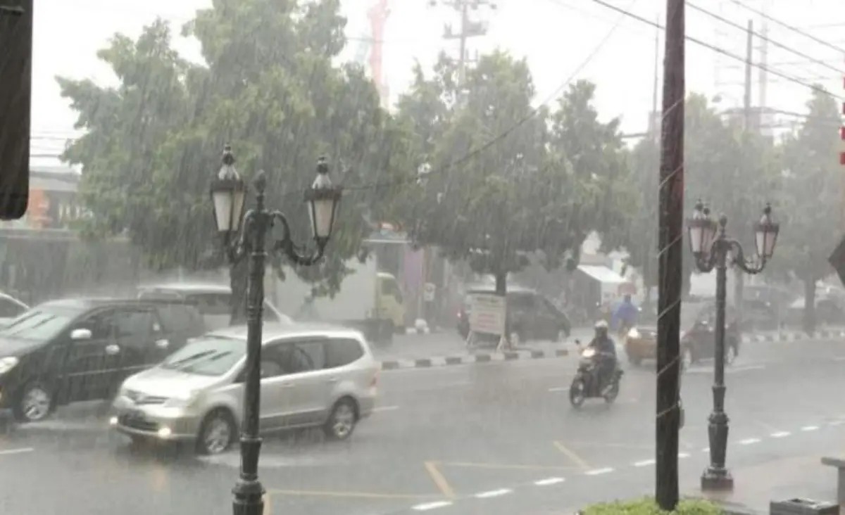 Ramalan Cuaca Cirebon 16 Mei 2026: Potensi Hujan Ringan di Siang-Sore, BMKG Imbau Warga Pesisir Waspada