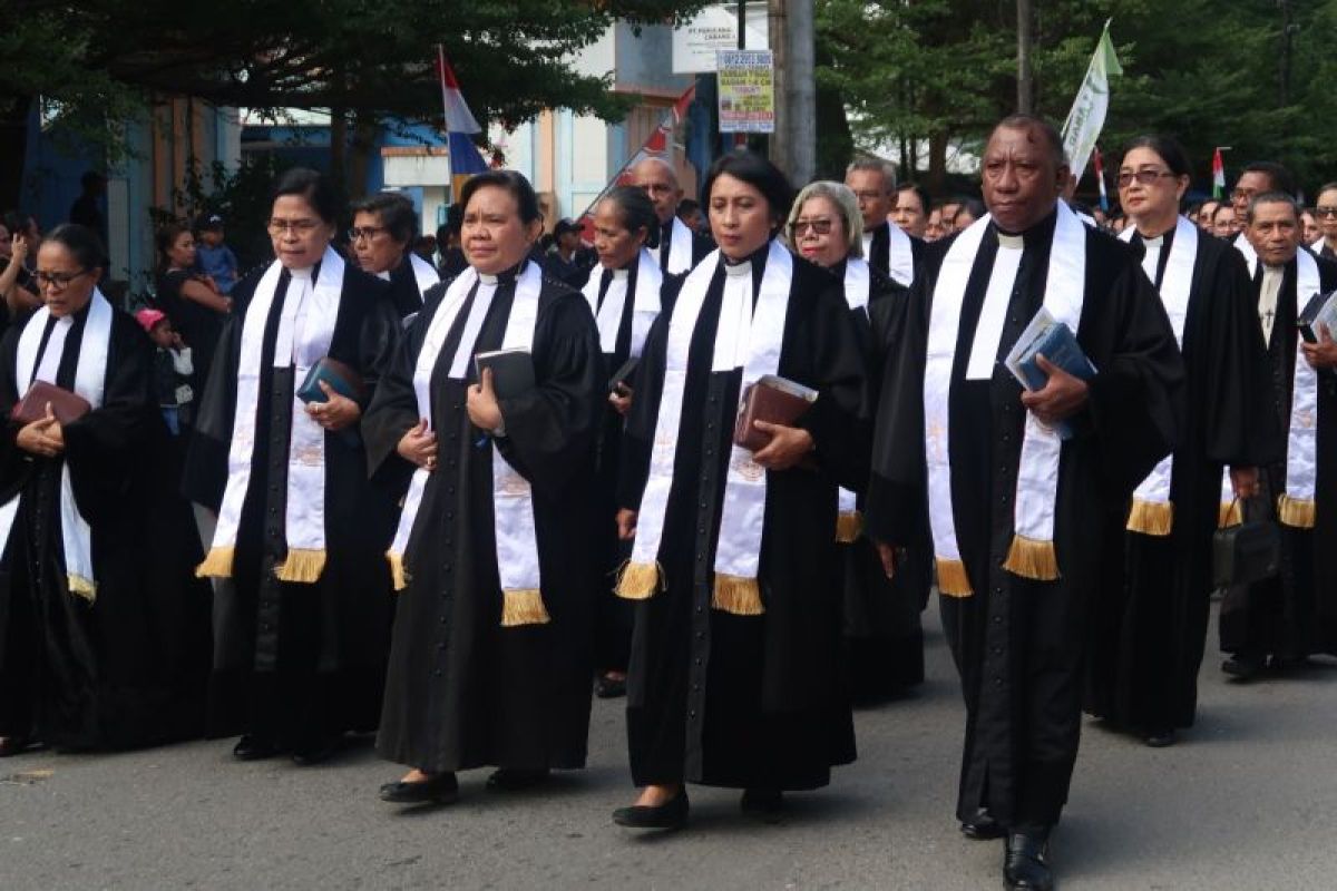 Sambut HUT ke-451 Kota Ambon, Wali Kota Ajak Hidupkan Kembali Semangat Panas Pela Galala-Hative Kecil