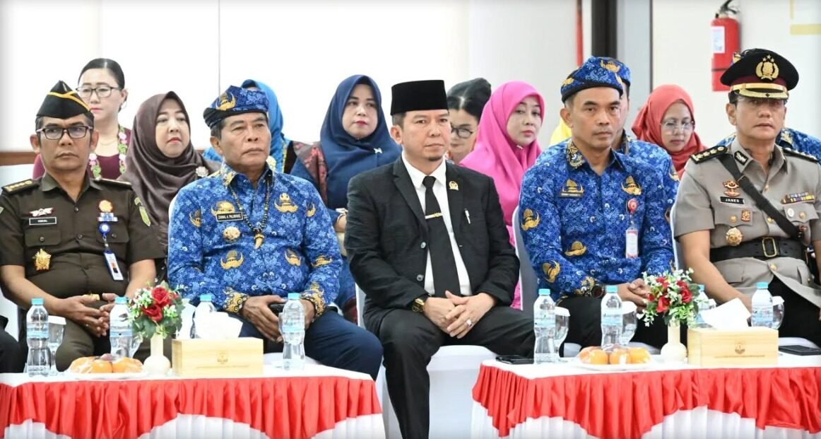 Gubernur Kaltara Zainal Paliwang Lantik 64 Pejabat, Ketua DPRD Achmad Djufrie Minta Birokrasi Profesional