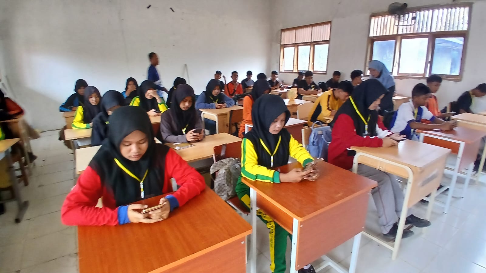 270 Siswa Baru SMKN 1 Gandapura Bireuen Ikuti Asesmen Kompetensi Lewat Android Selama MPLS