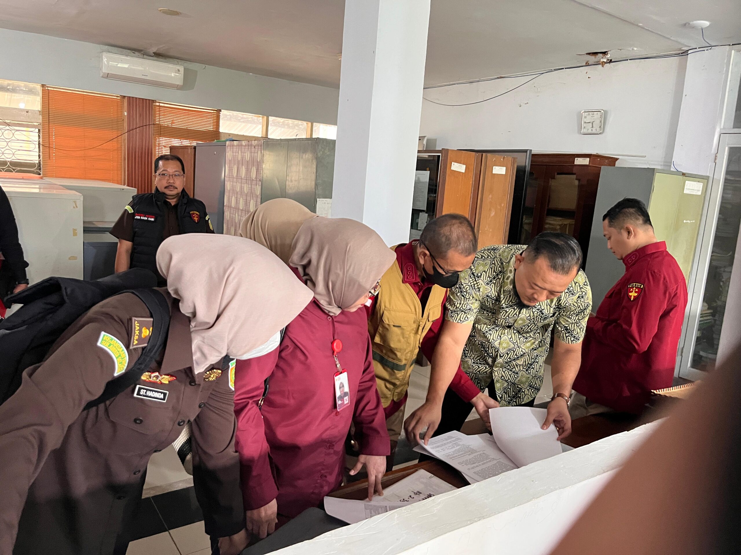 Kejati Sulsel Geledah Kantor Disdik Lebih 3 Jam, Sita Dokumen Proyek Smart Library Rp 13 Miliar untuk 123 SMA