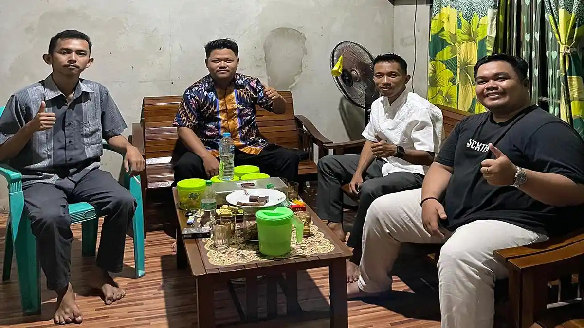 Warga 5 Kecamatan di Sambas Rayakan Idul Adha dengan Tradisi Silaturahmi Rumah ke Rumah, Kue Lapis Jadi Hidangan Wajib