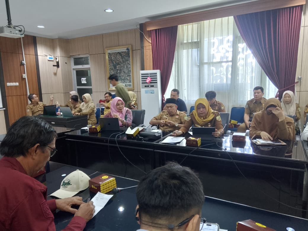 Sekdaprov Dorong Percepatan Dukungan Offtaker untuk Pembangunan TPST Regional