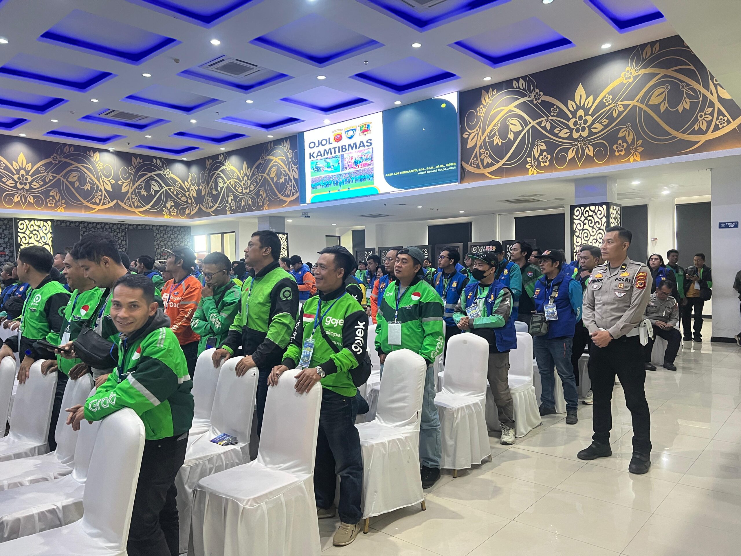 Polda Jabar Bekali 300 Pengemudi Ojol Kamtibmas Jelang Hari Bhayangkara ke-80, Ada Coaching Clinic Safety Riding hingga P3K