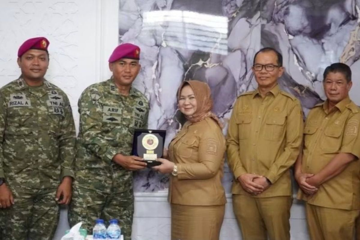 Plt Bupati Langkat Titipkan Keamanan 9 Kecamatan Pesisir ke Marinir Harimau Putih