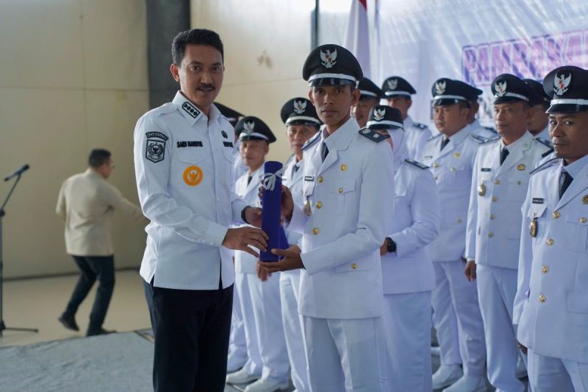 Bupati Banjar Lantik 23 Pambakal Hasil Pilkades Serentak dan PAW 2026, Ingatkan Hapus Sekat Kubu Pendukung