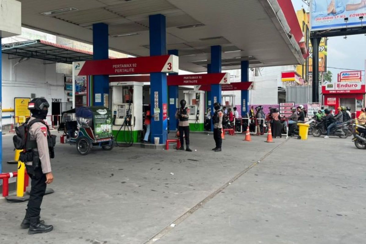Brimob Polda Sumut Perketat Pengamanan di SPBU Medan hingga Tapanuli Selatan, Antisipasi Antrean dan Premanisme