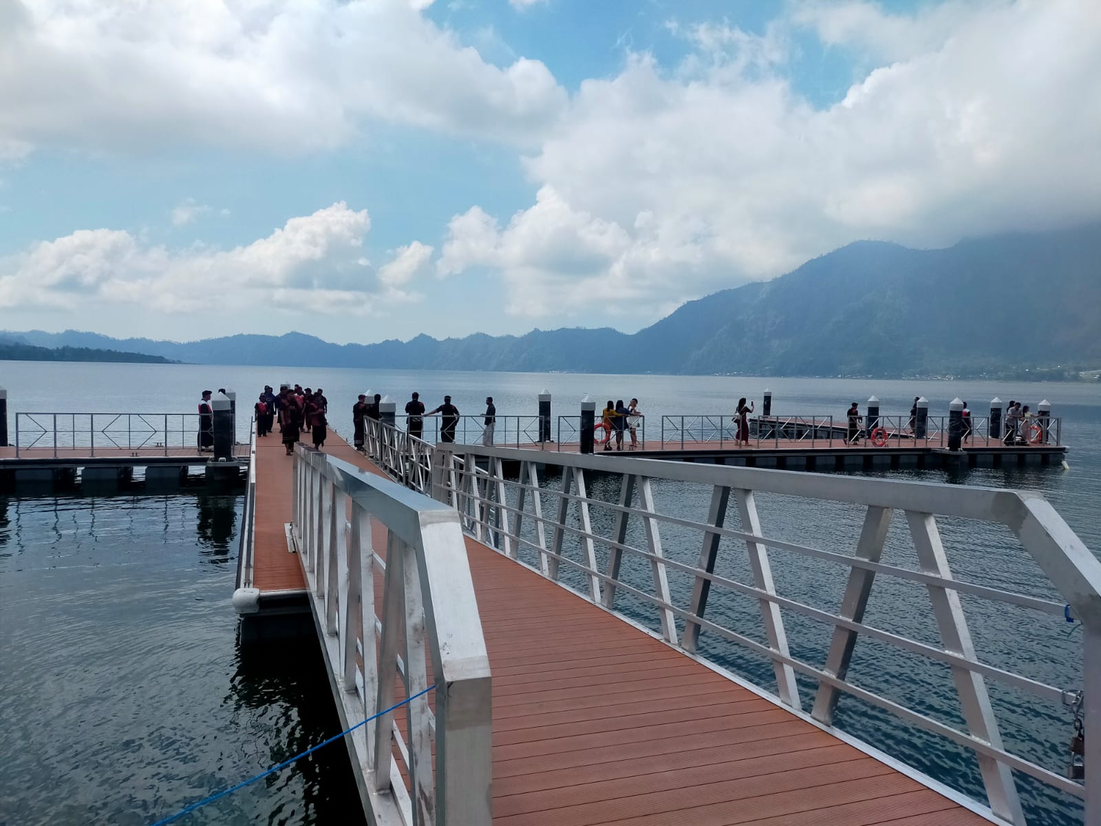 Video Keluhan Pengunjung Soal Pedagang Asongan di Dermaga Kedisan Kintamani Viral, Begini Kondisi di Lapangan