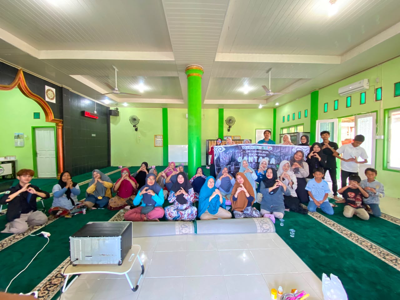 Mahasiswa Universitas Andalan Edukasi Warga Gurun Laweh soal Pangan Darurat dan Keamanan Label di Tengah Risiko Bencana