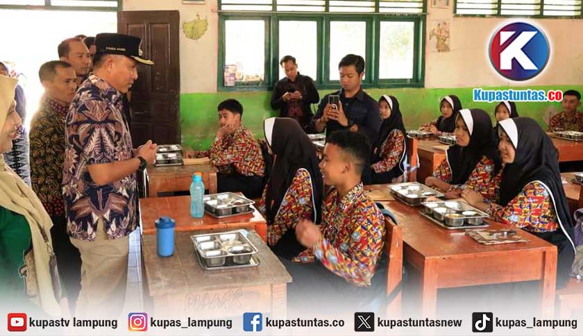 Bupati Lampung Barat Izinkan Siswa Tolak Makanan MBG Tak Layak dan Usul Menu Favorit ke SPPG
