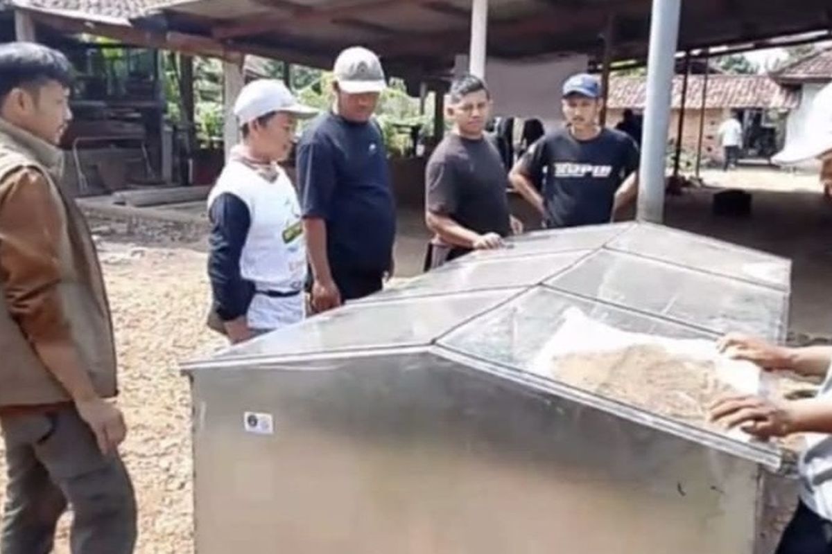 UNU Lampung Hilirisasi Teknologi Pengering Surya untuk Pakan Ikan Mandiri, Biaya Produksi Bisa Ditekan