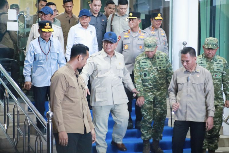 Presiden Prabowo Tinjau Langsung Penanganan Karhutla di Palangka Raya, 1.000 Sumur Bor Disiapkan untuk Kalteng