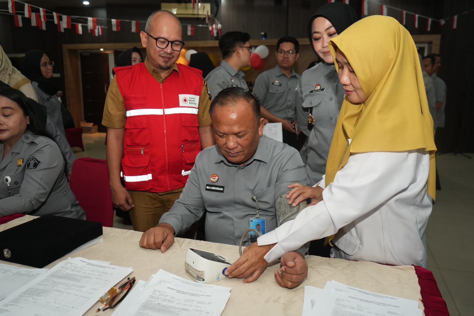 Kanwil Kemenkum Sumsel Gelar Donor Darah dan Cek Kesehatan Gratis untuk Pegawai di Palembang