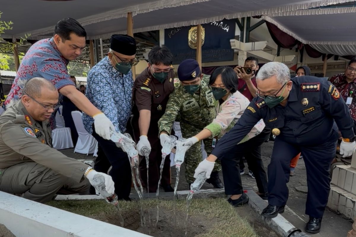 Bea Cukai dan Pemda DIY Musnahkan Barang Ilegal Senilai Rp910 Juta, Didominasi Rokok Ilegal