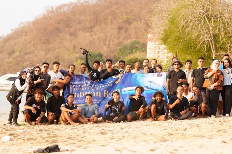 Kemenpar Latih 40 Pemandu Snorkeling di Labuan Bajo, Perkuat Standar Keselamatan Wisata Bahari